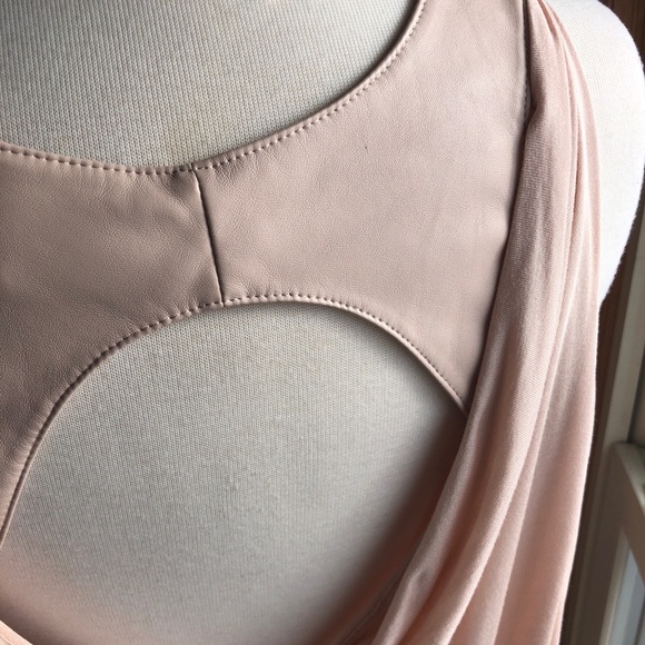 BCBG Blush Open Back Top w Leather Front! - Picture 5 of 8